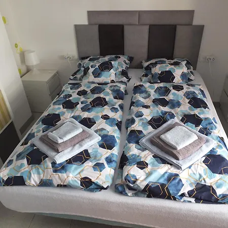 Apartamento Neptuno Playa San Antonio