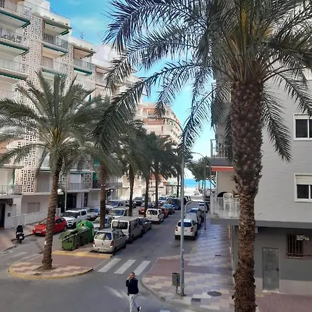 Neptuno Playa San Antonio דירה קויירה
